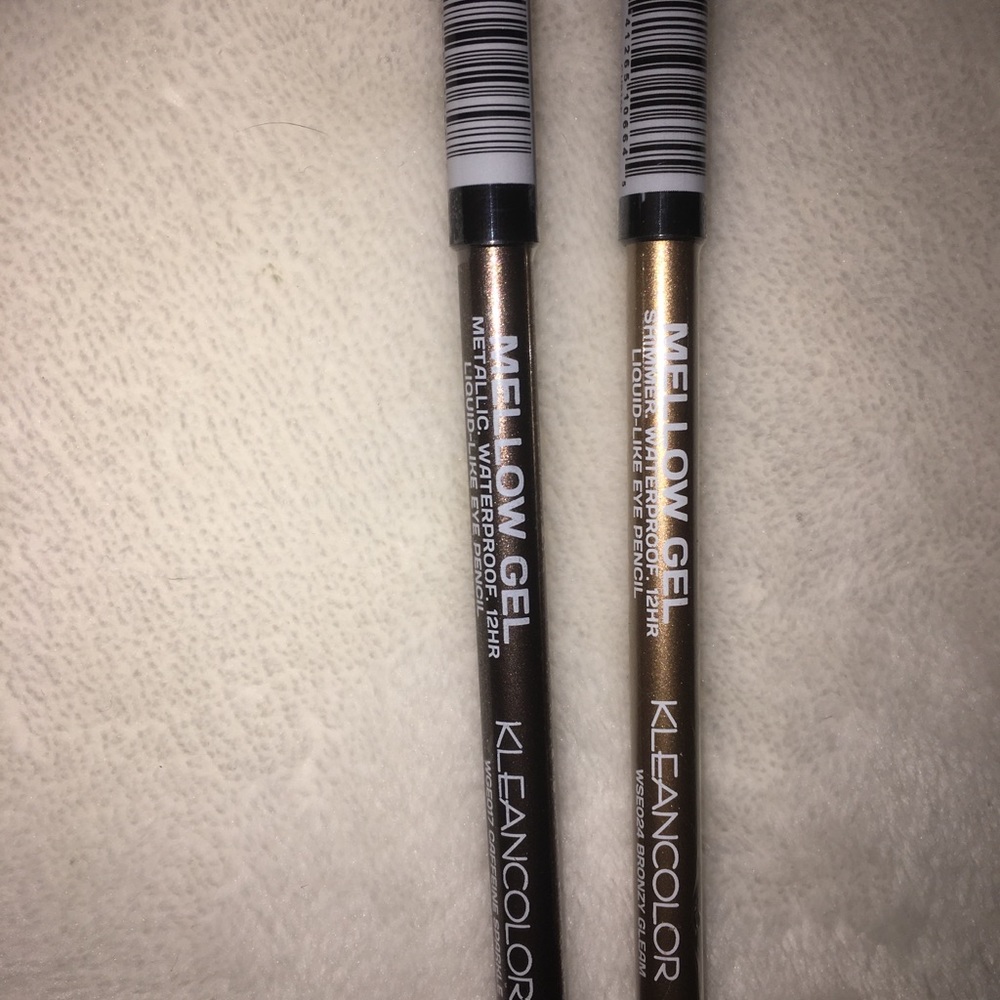 Makeup Bundle!!!! - Picture 4 of 5